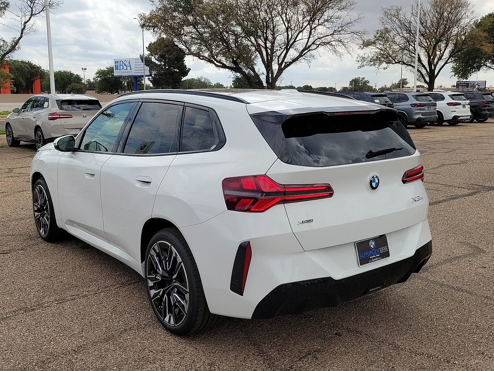 New 2026 Alpine White BMW 30 xDrive All-Wheel Drive Sports Activity Vehicle image 3
