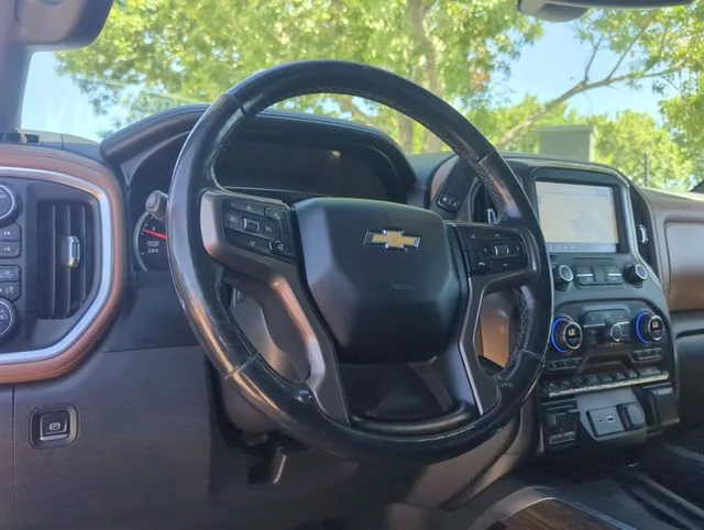 Used 2020 Beige Chevrolet High Country image 9