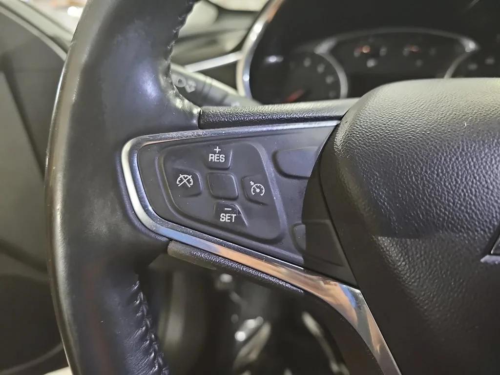 Used 2017 BLUE VELVET METALLIC Chevrolet LT image 21