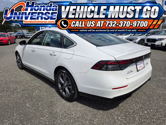 Certified Used 2025 Platinum White Pearl Honda EX-L image 4