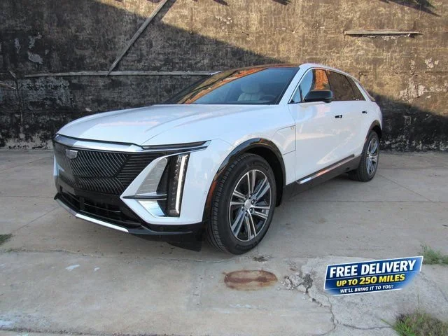 2025 Cadillac LYRIQ Luxury 1