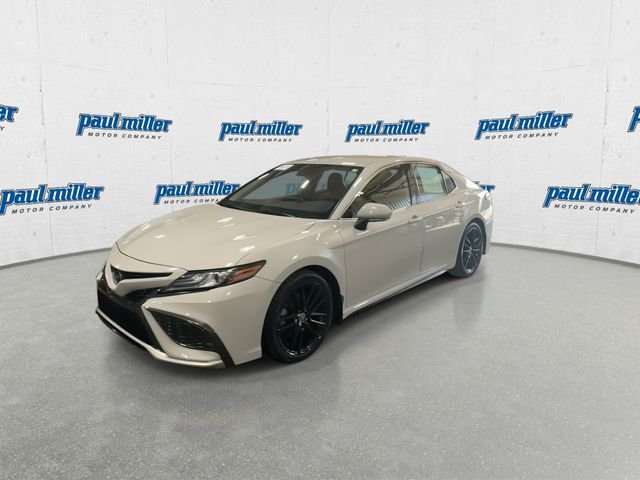 Used 2022 White Toyota XSE image 4