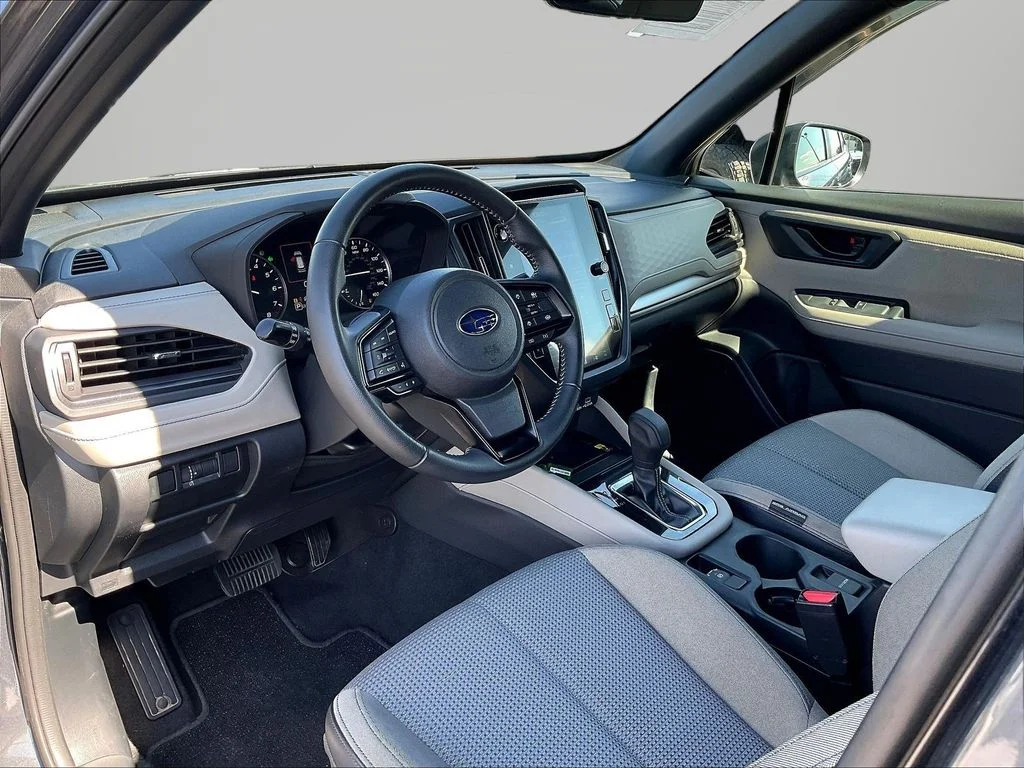 Used 2025 Gray Subaru Premium image 17