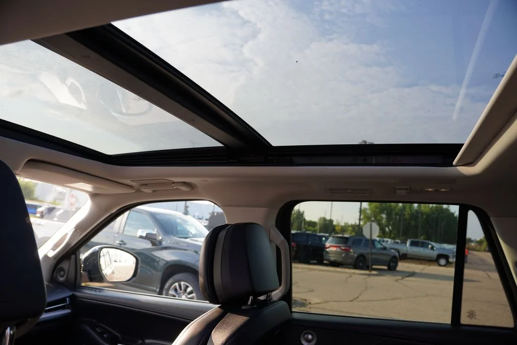 Used 2025 Starlight Gray Premium Colorant Lincoln Reserve image 20
