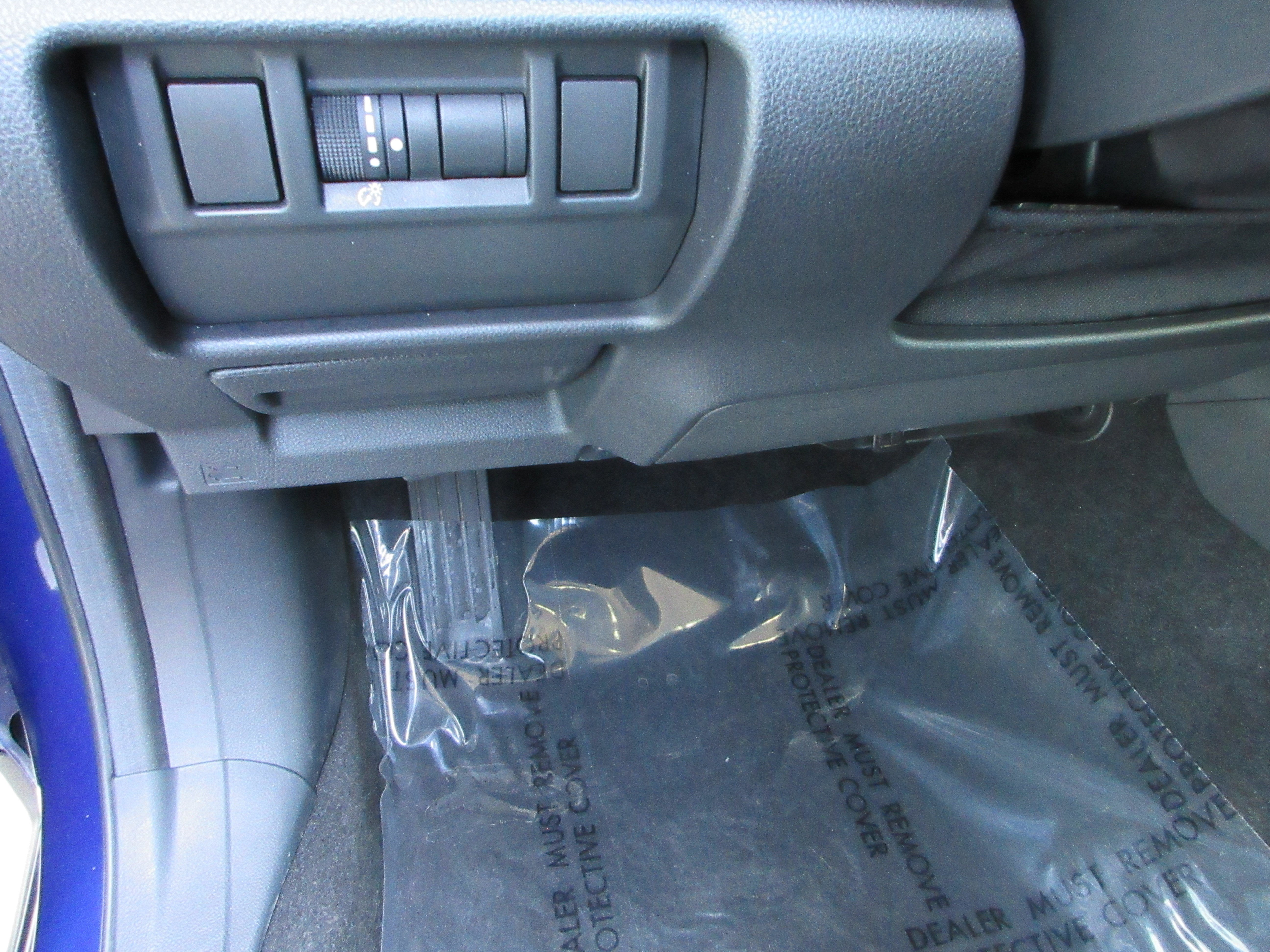 Used 2024 Sapphire Blue Pearl Subaru Limited image 30