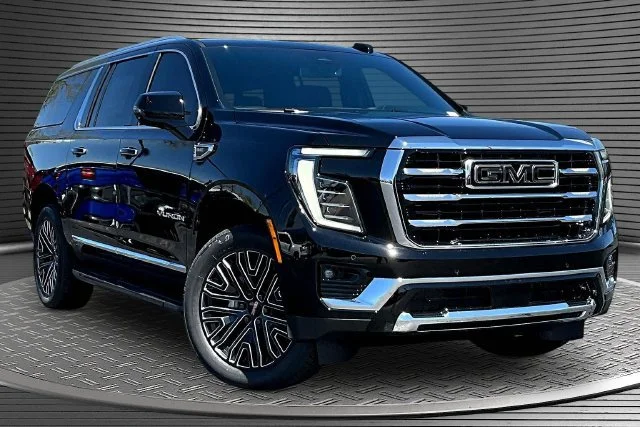 New 2026 Onyx Black GMC Elevation image 2