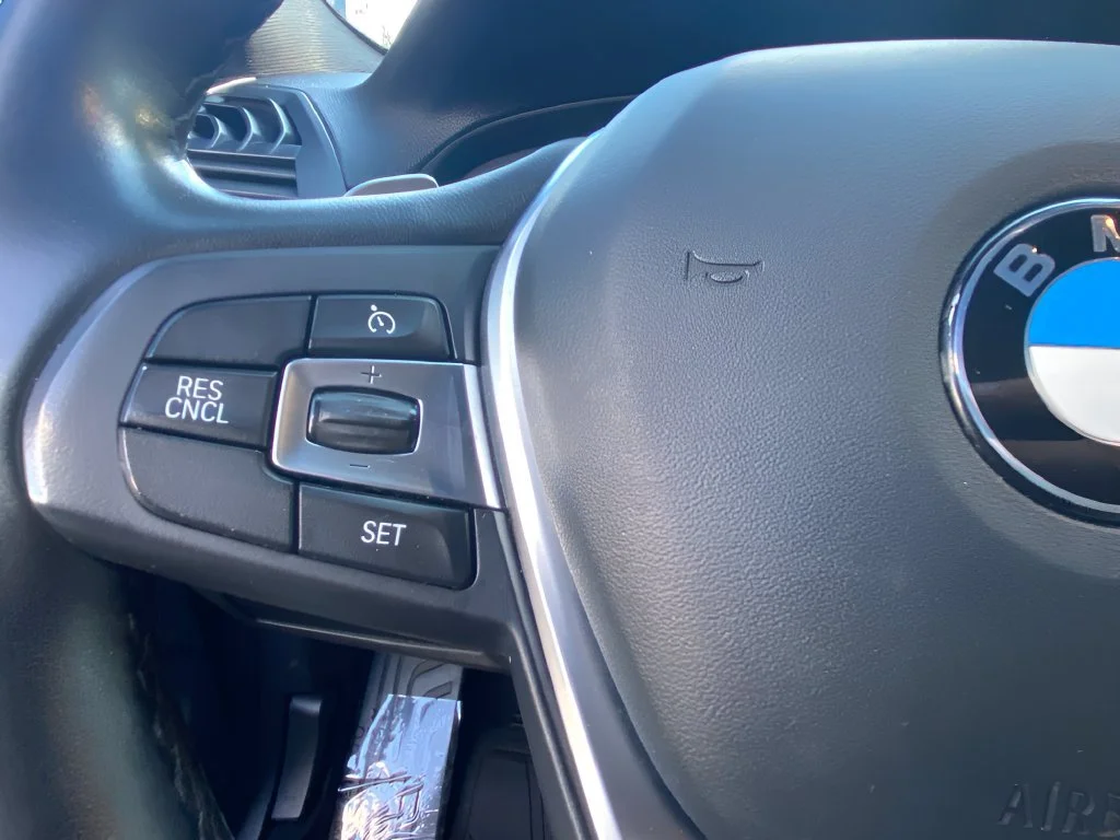 Used 2019 Black BMW xDrive30i image 20