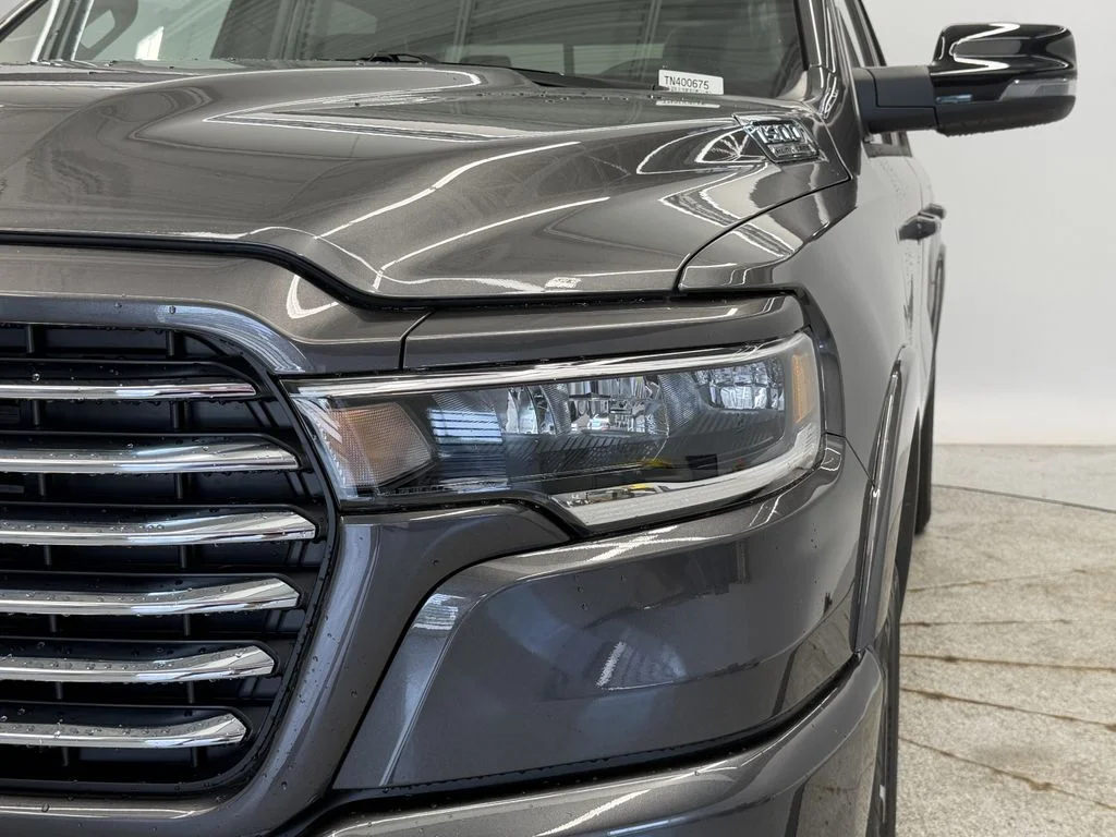 New 2026 Granite Crystal Metallic Clear-Coat Exterior Paint Ram Laramie image 10