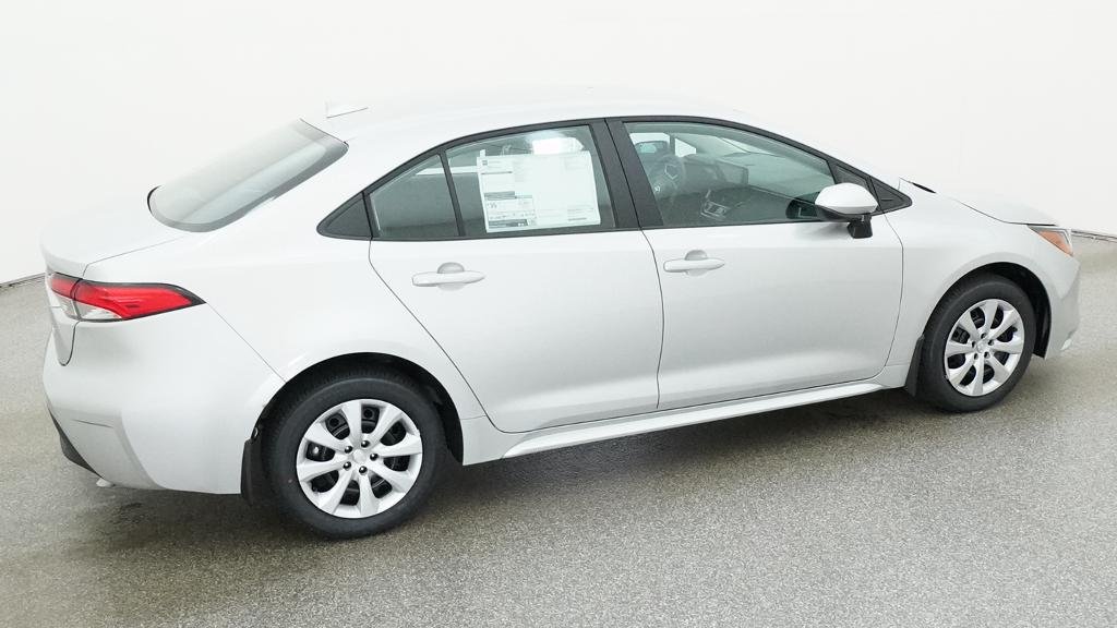 New 2027 Classic Silver Metallic Toyota LE image 16