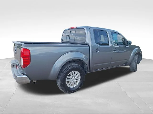 Used 2016 Gray Nissan SV image 7