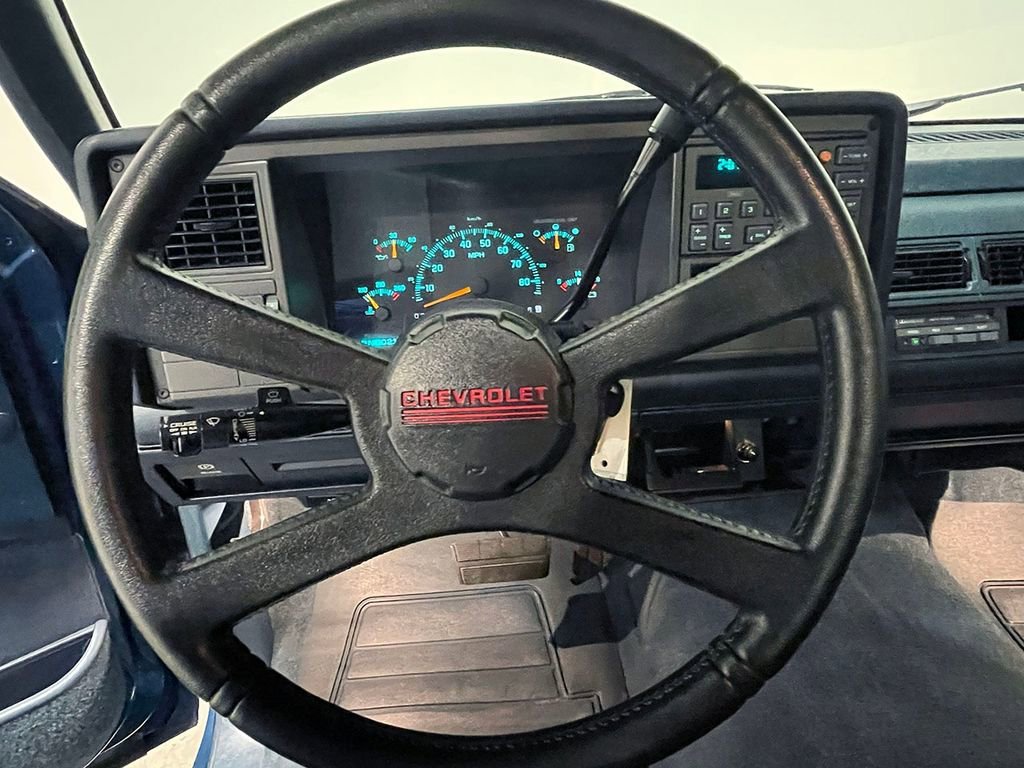 Used 1992  Chevrolet NA image 66