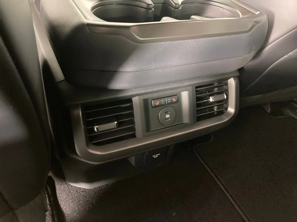 New 2025 Agate Black Metallic Ford Tremor® image 15