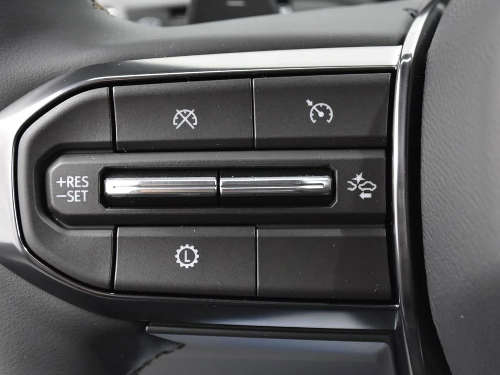 2026 GMC Acadia AT4 - Photo 8