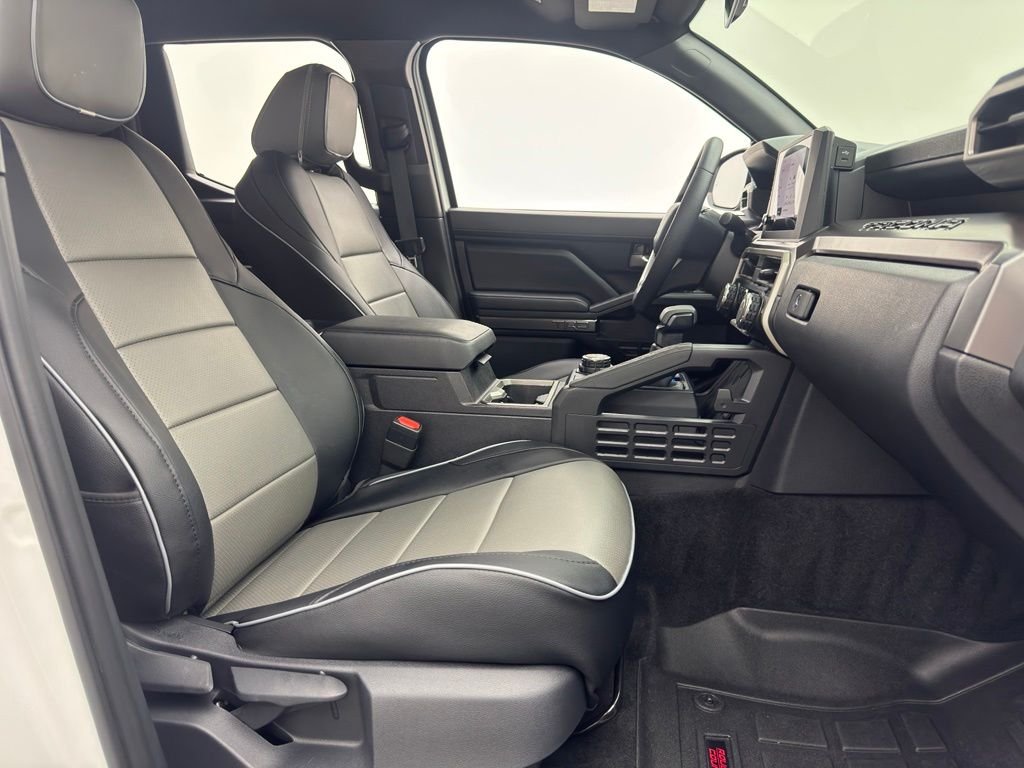 Used 2025 Ice Toyota TRD Sport image 28