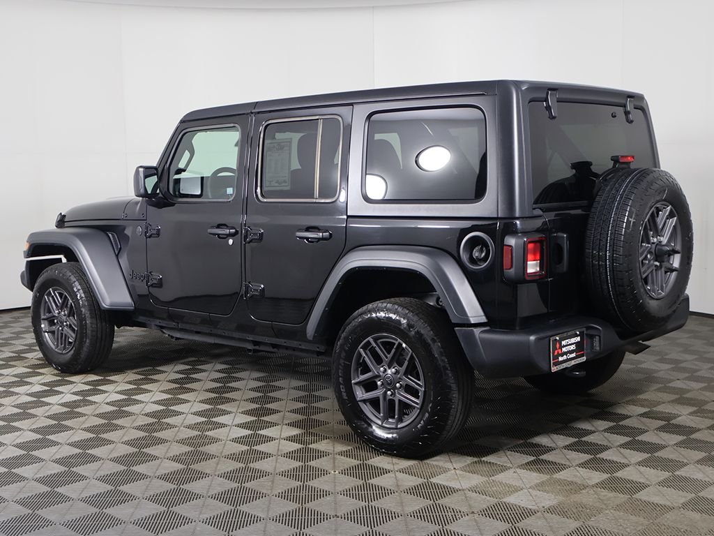 Used 2025 Black Jeep Sport S image 7