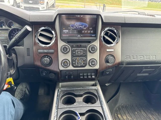 Used 2016 Silver Ford Lariat image 26