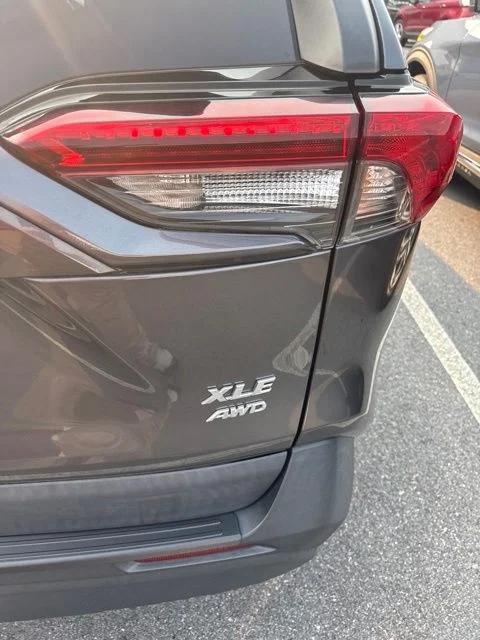 Used 2021 Gray Toyota XLE image 17