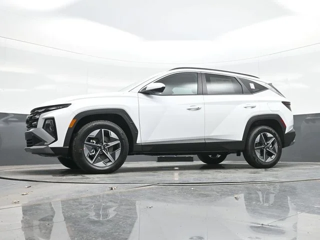 New 2026 White Hyundai SEL image 21