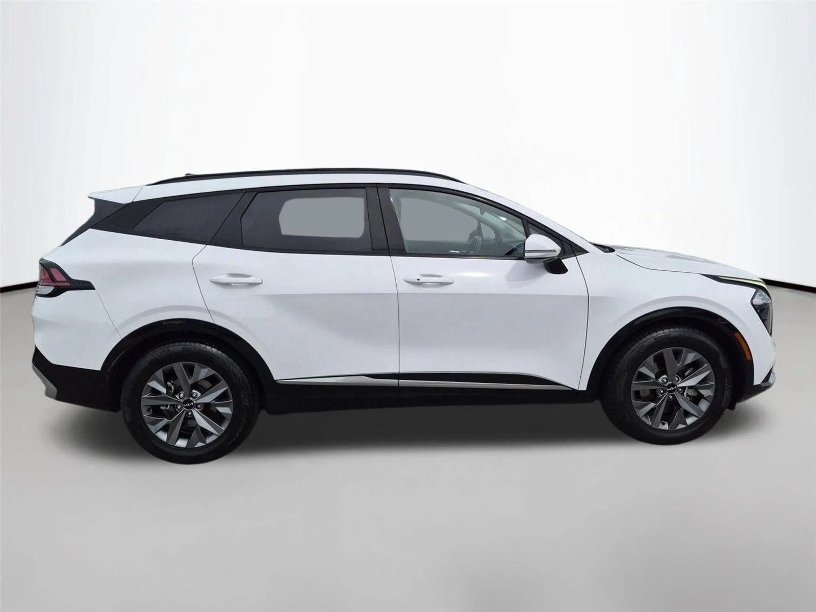 Used 2023 Glacial White Pearl Kia SX image 4