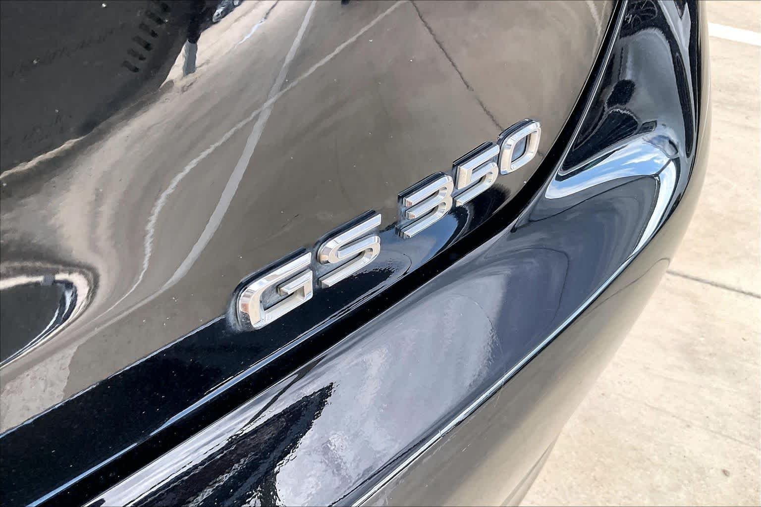 Used 2015 Obsidian Lexus  image 30