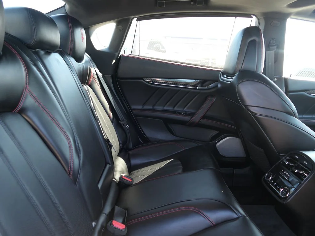 Used 2024  Maserati Modena image 21