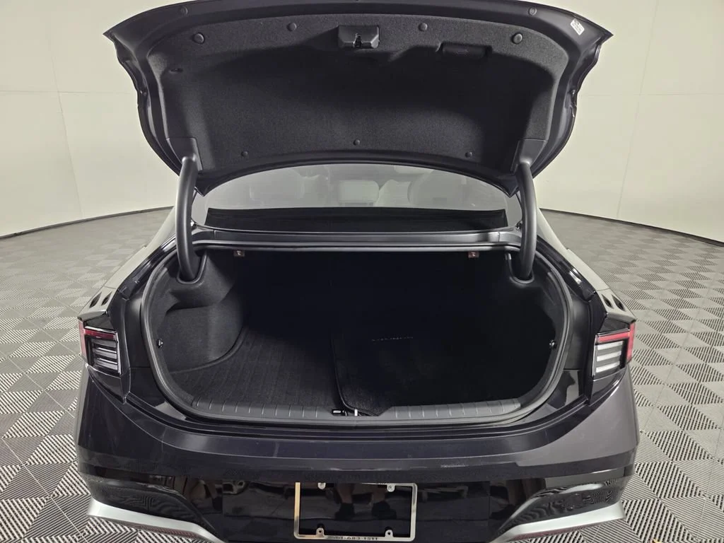 Used 2024 Carbon Blue Hyundai SEL image 25