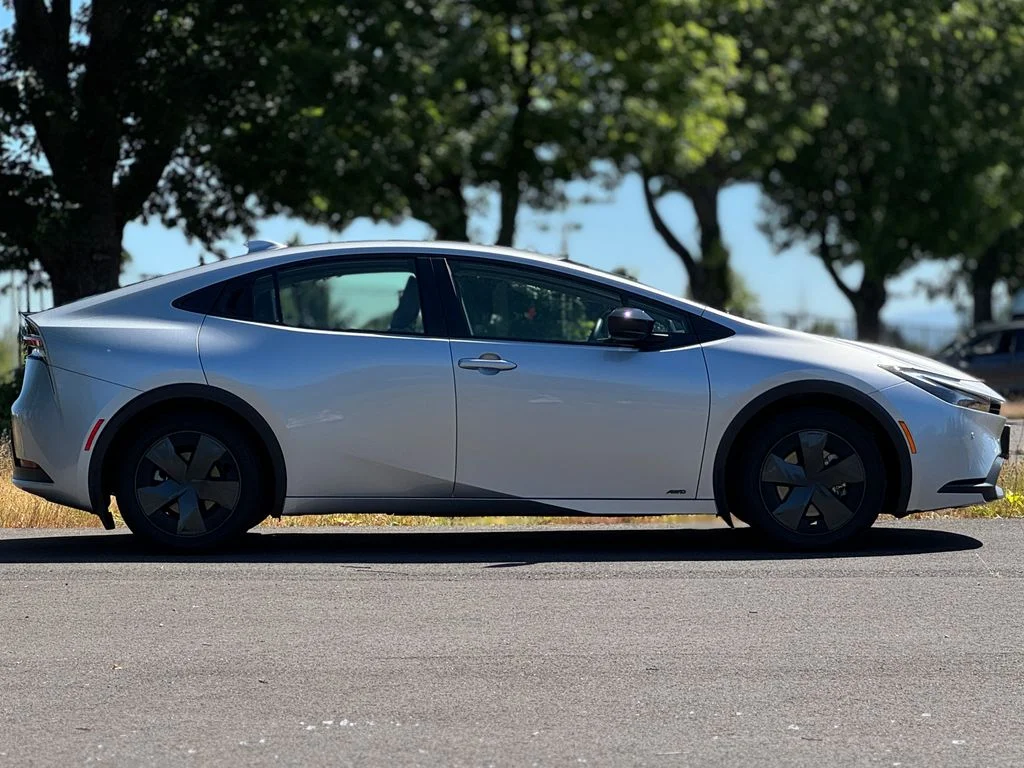 Used 2025 Cutting Edge Toyota LE image 8