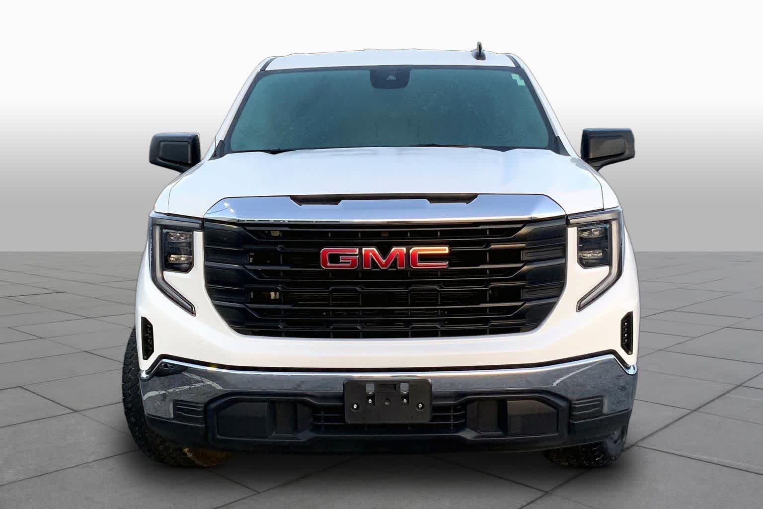 Used 2024 Summit White GMC Pro image 4