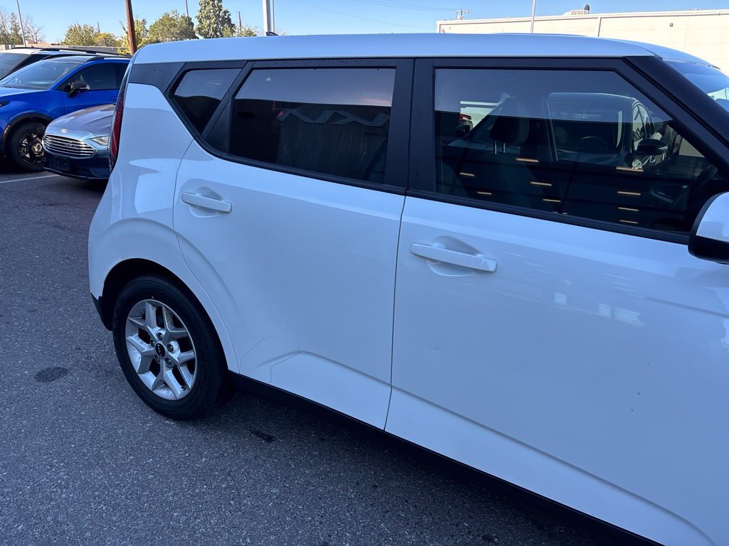 Certified Used 2025 White Kia LX image 12
