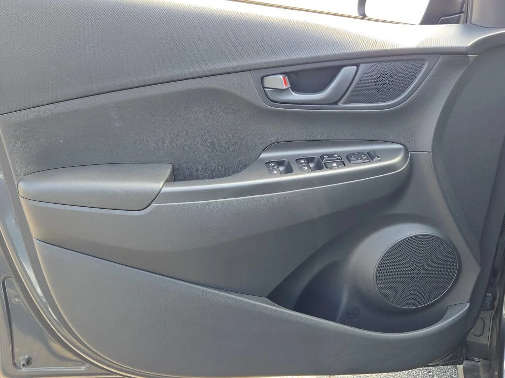 Used 2022 Gray Hyundai SEL image 16