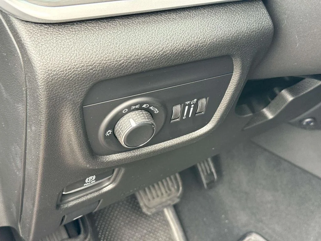 New 2025 Red Jeep Altitude X image 23