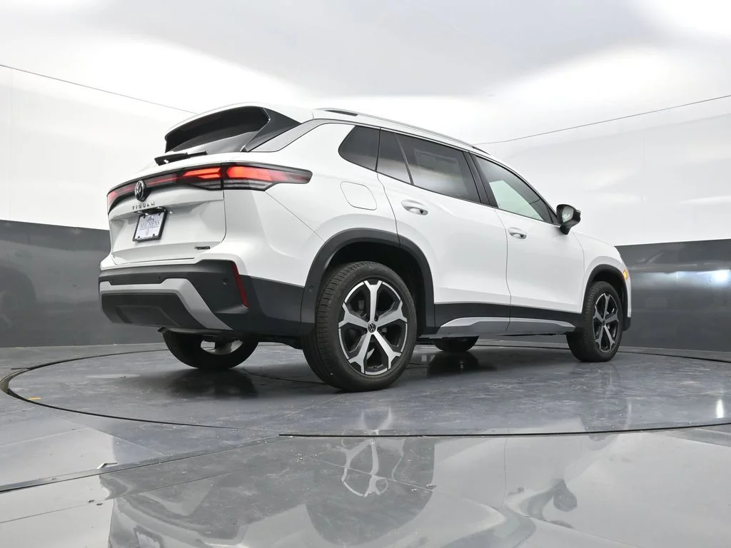 2026 Volkswagen Tiguan SE - Photo 27