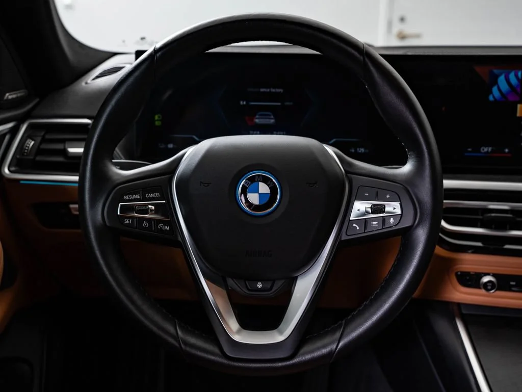Used 2023 Mineral White Metallic BMW eDrive35 image 41