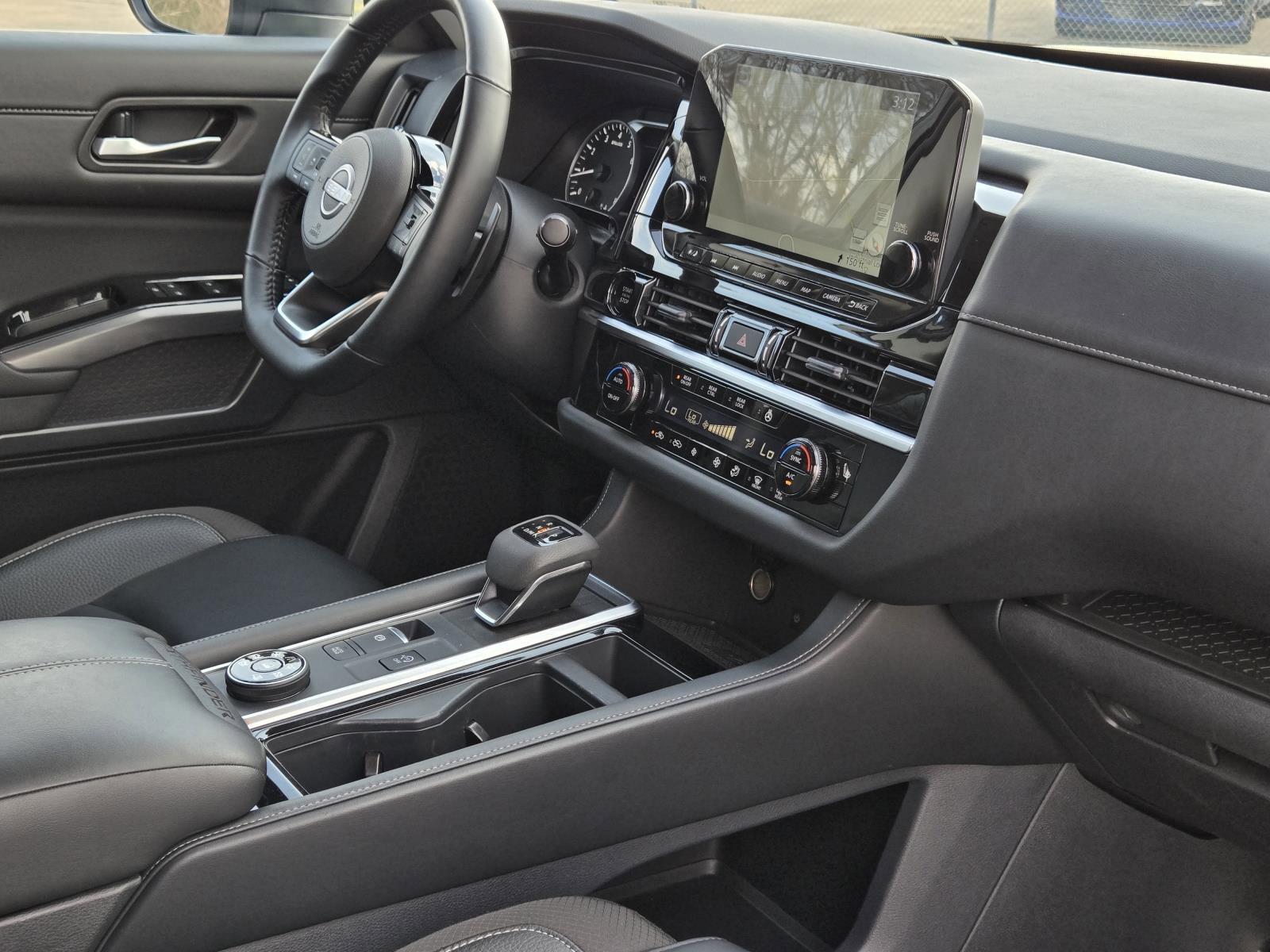 Used 2025 Super Black Nissan SL image 30