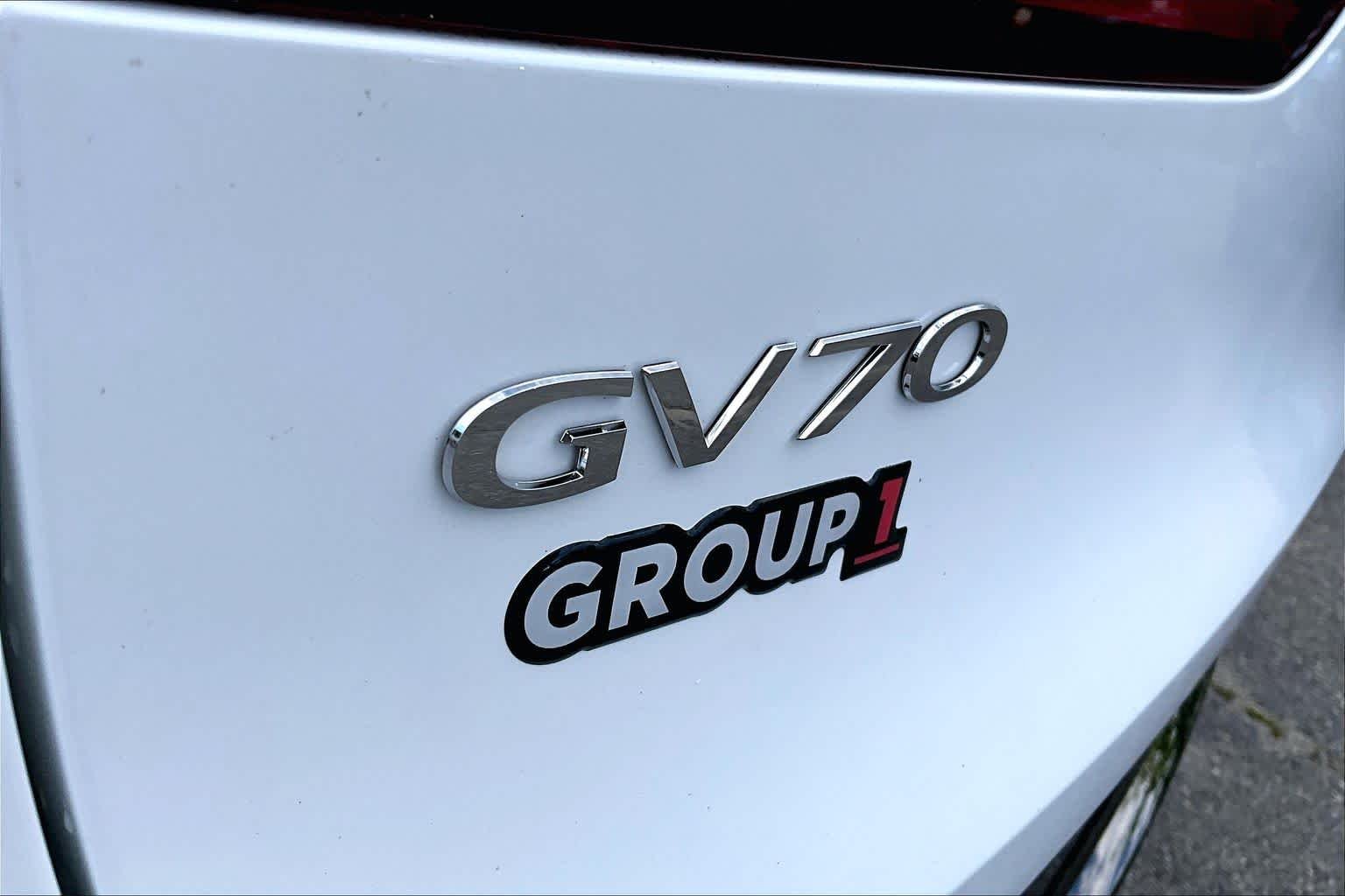 Used 2026 Uyuni White Genesis 3.5T Sport Prestige image 10