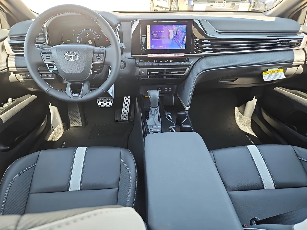 New 2026 Ocean Gem Toyota SE image 5