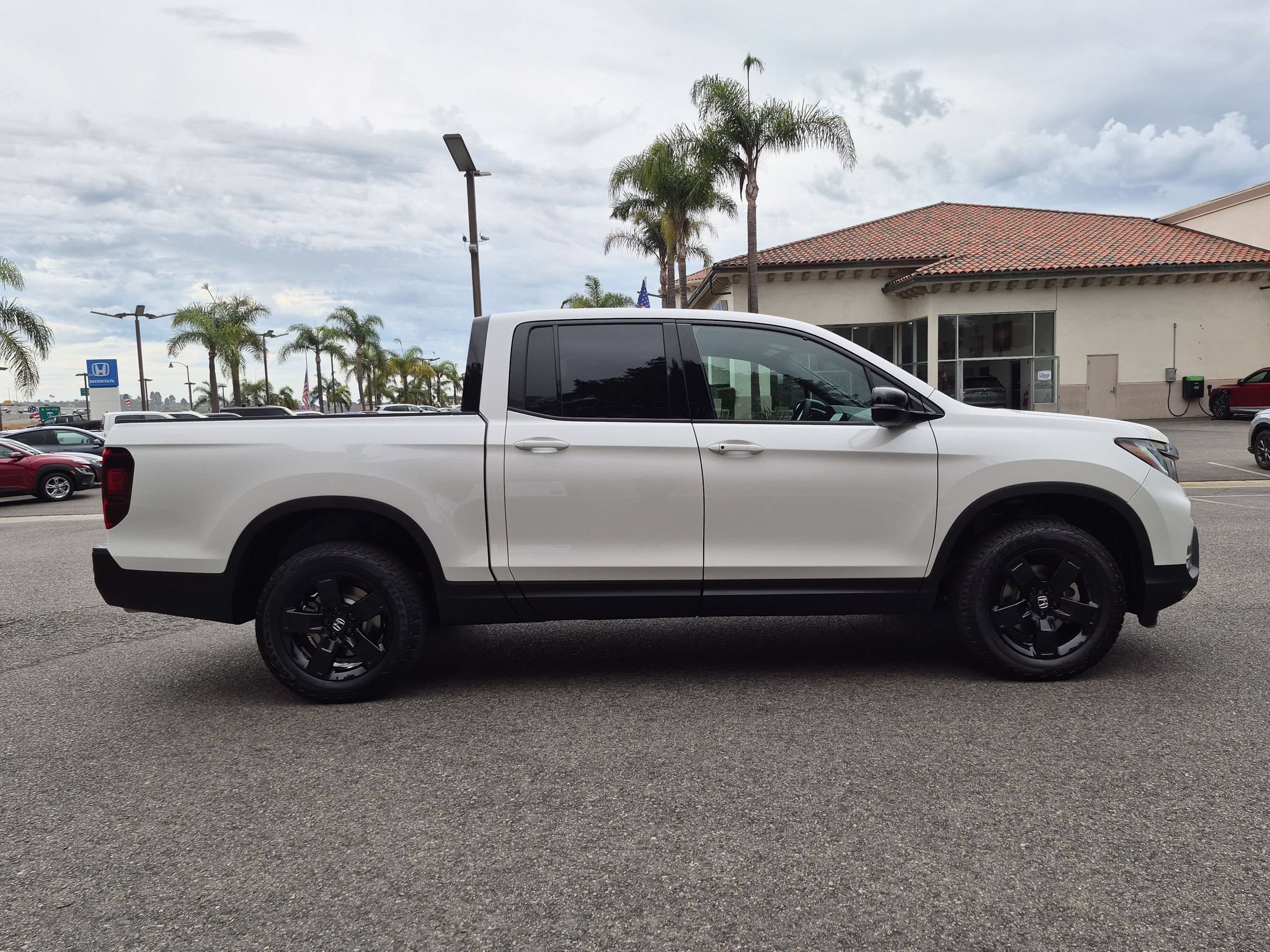 New 2026 Platinum White Pearl Honda Black Edition image 12