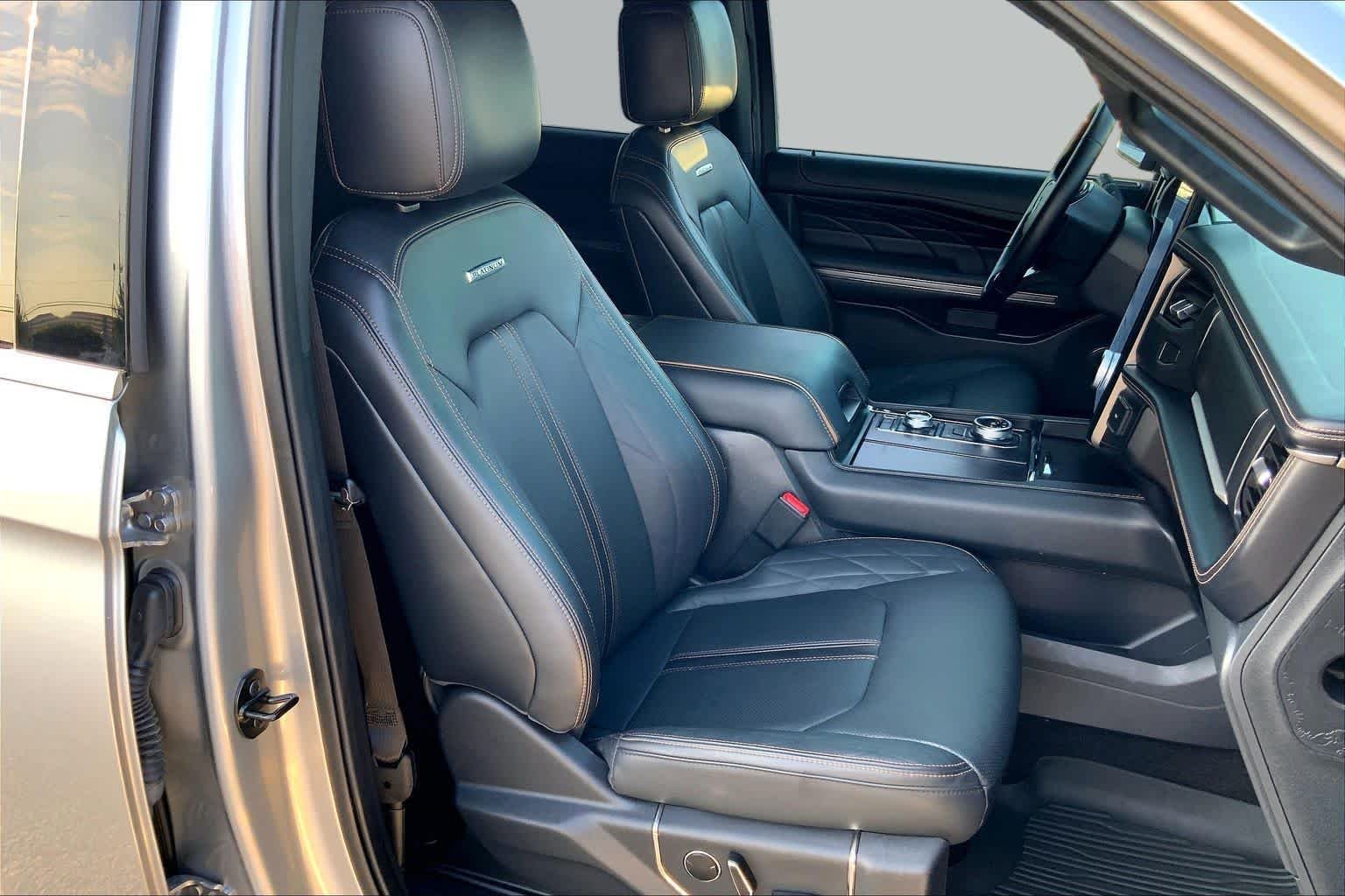 Used 2023 Iconic Silver Metallic Ford Platinum image 9