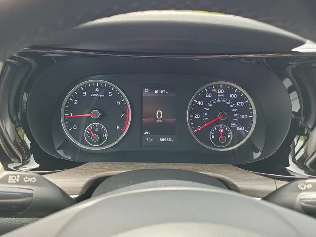 2023 Kia K5 EX - Photo 18
