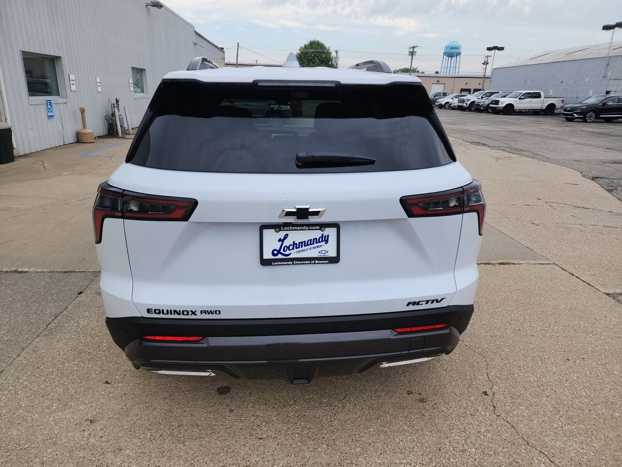 New 2027 Polar White Tricoat Chevrolet AWD ACTIV image 7