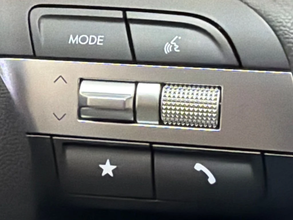 New 2027 Sage Gray Hyundai SE image 19