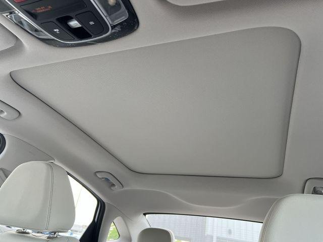 New 2026 White Hyundai SEL image 11