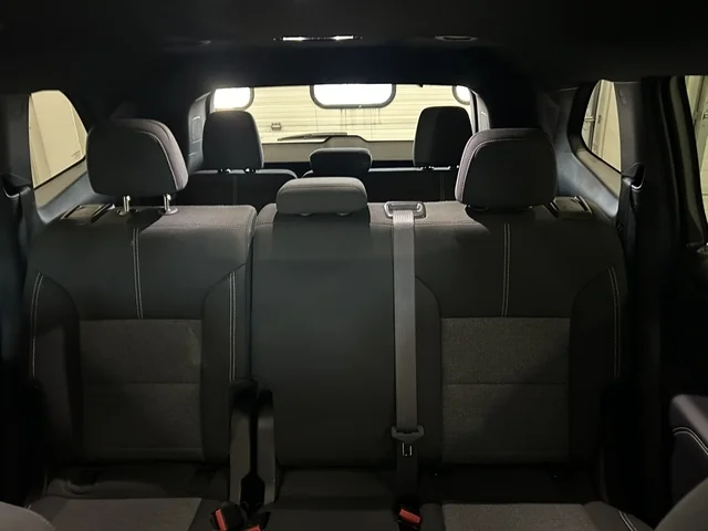 Used 2025 BLACK GMC FWD Elevation image 18