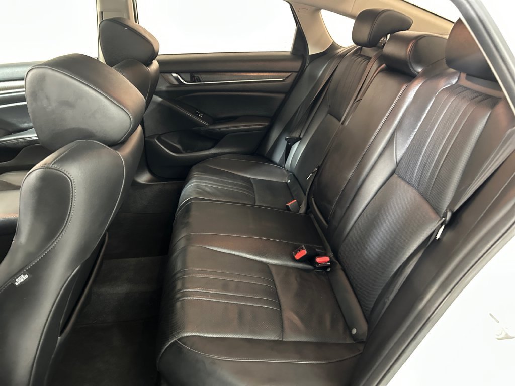 Used 2022  Honda EX-L image 19