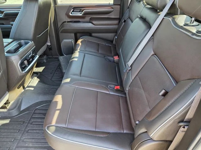 Used 2024 Black GMC Denali image 33