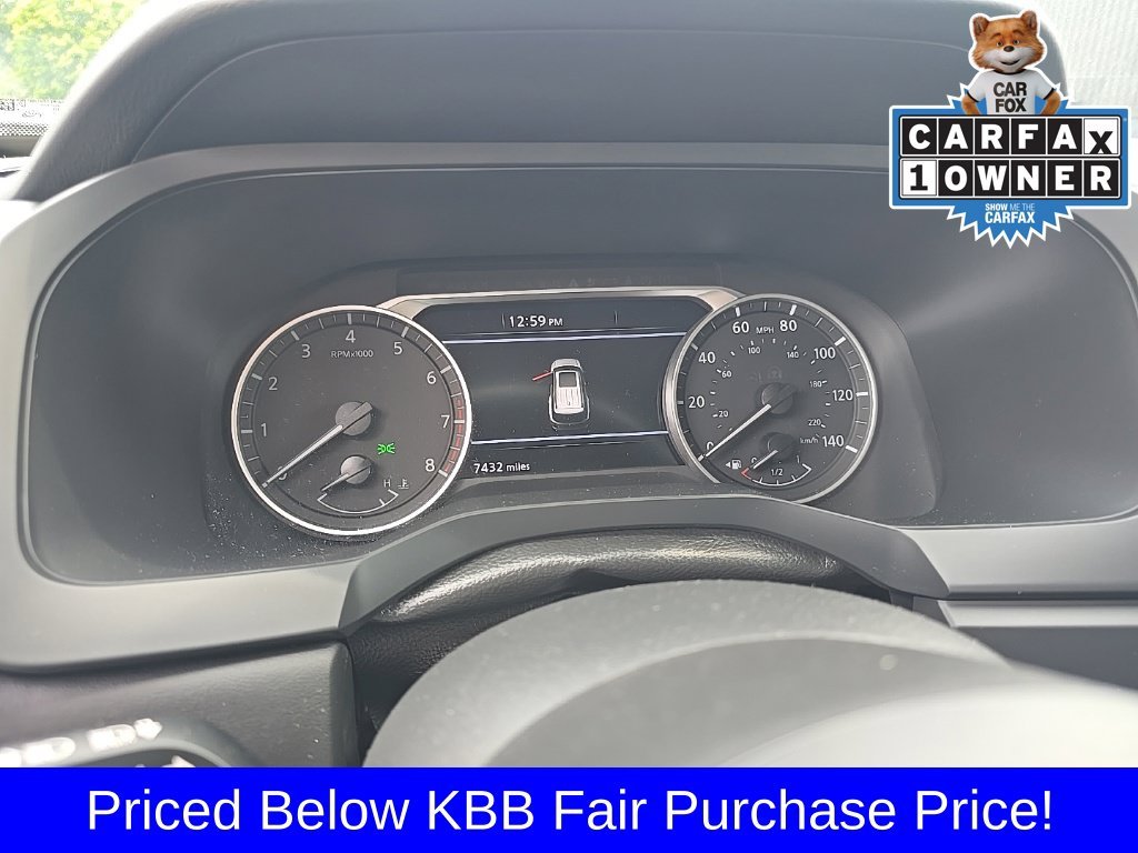 Used 2025 Silver Nissan S image 19