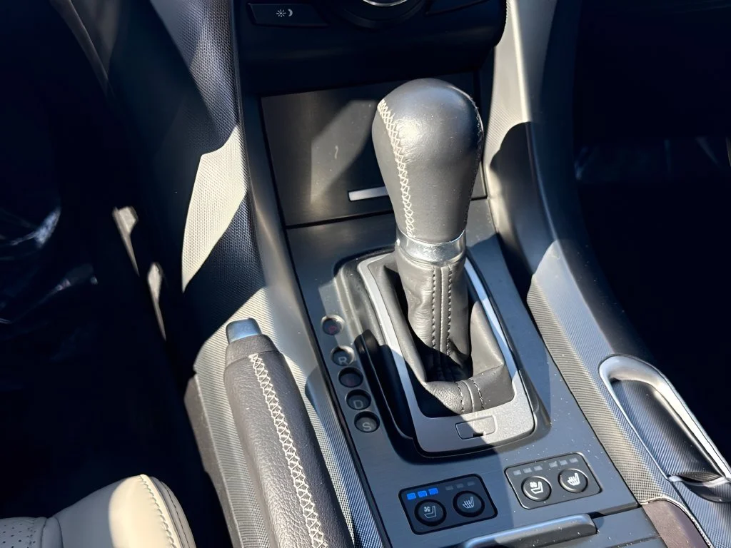 Used 2012  Acura SH-AWD image 16