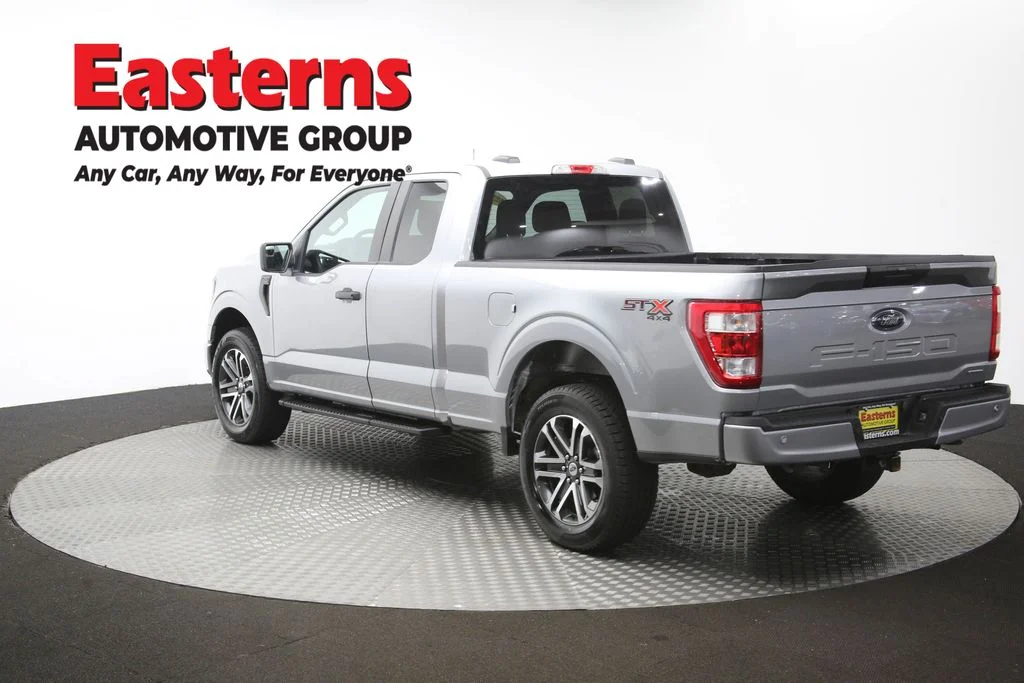 Used 2023 Silver Ford XL image 65
