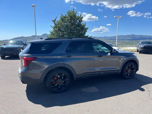 Used 2020 Magnetic Ford ST image 7