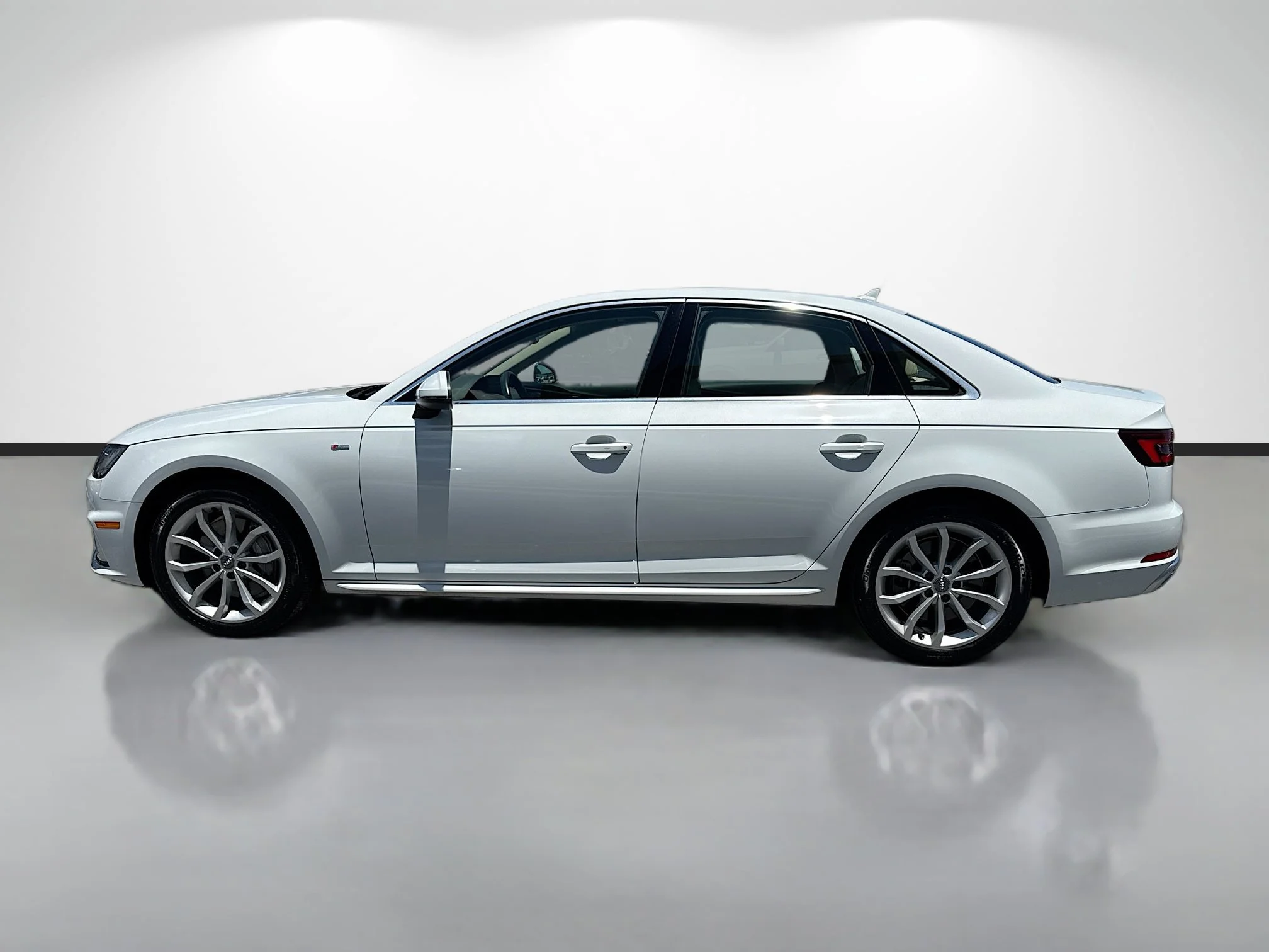 Used 2019 Glacier White Metallic Audi Premium image 6